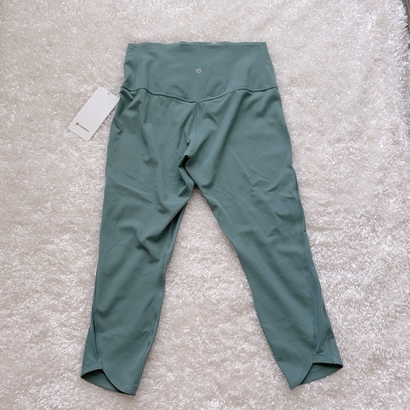 Lululemon High Rise - Picture 3 of 4